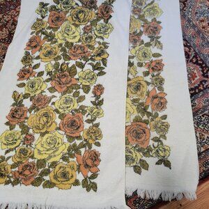 Vintage 70's All cotton hand Towel By Royal Tower